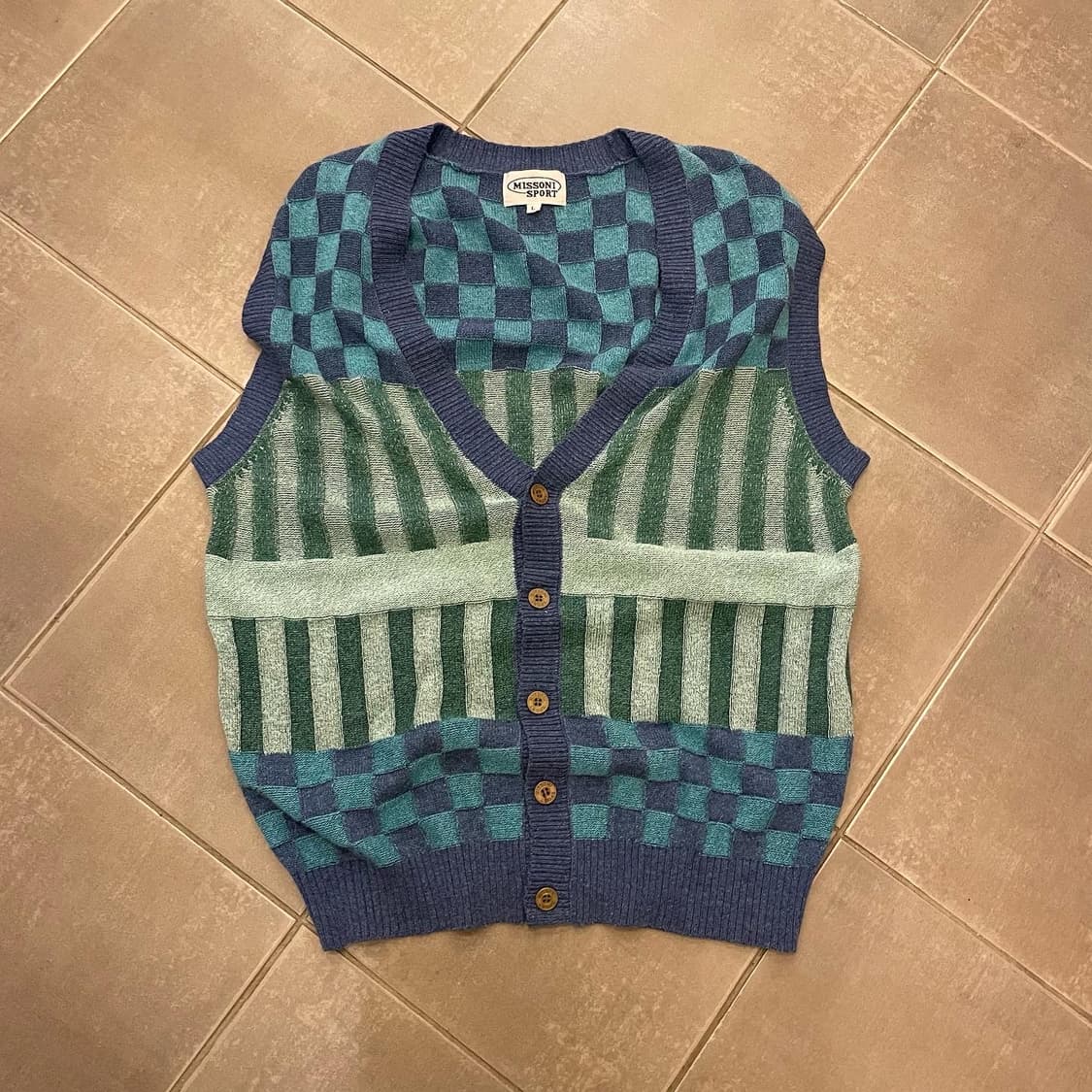 미쏘니 니트조끼 상품이미지1