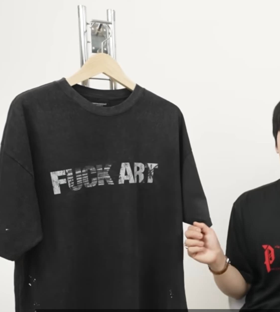 FARFROMWHAT 파프롬왓 Fxxxx ARx T-SHIRT 상품이미지4