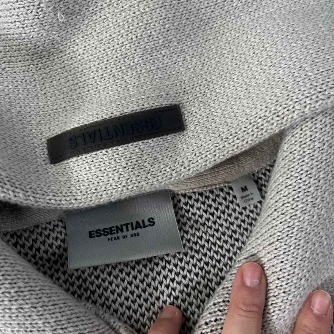 105 피오갓 에센셜 빅로고 니트 후드티 상품이미지3