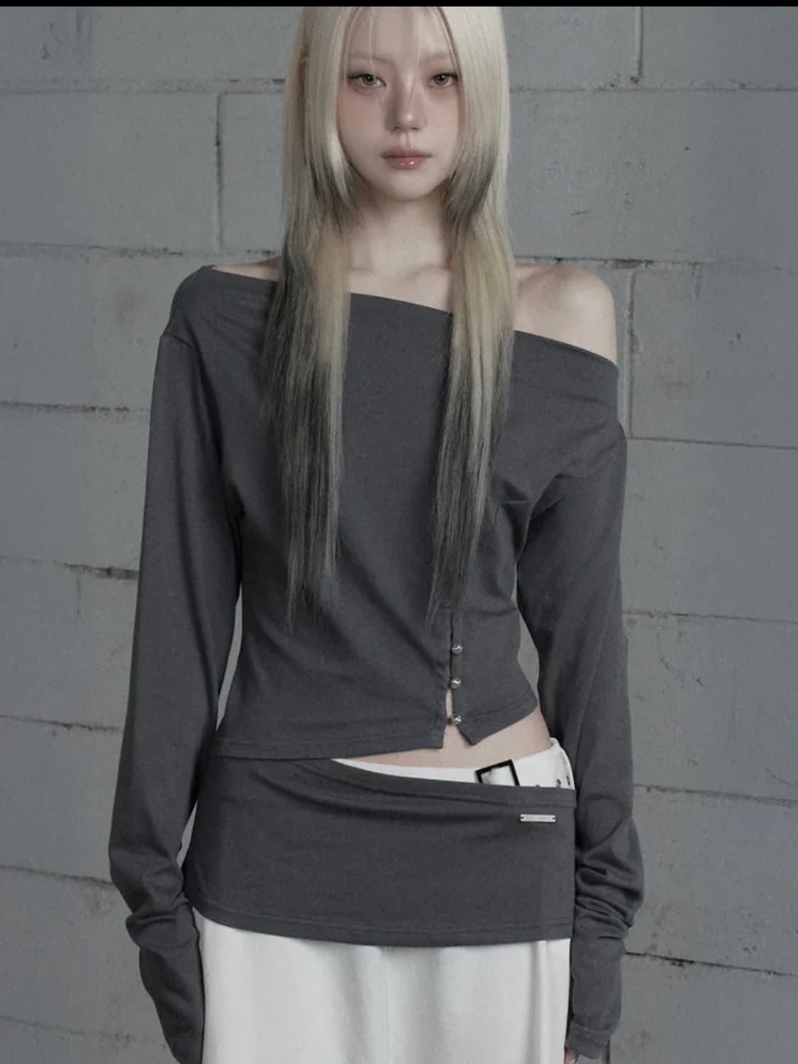 에트오소메 컷아웃 오픈 롱슬리브Cut Out Open Long sleev 상품이미지1
