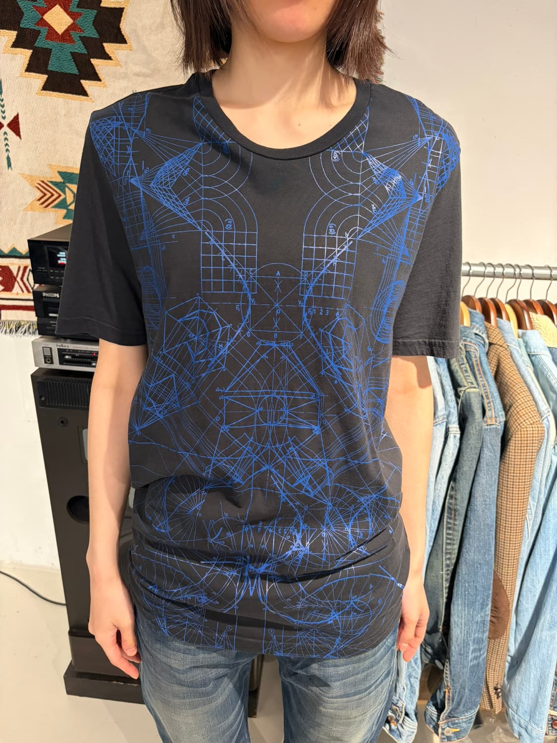 Diesel 블루 라인 아트 기하학 반팔 티셔츠 상품이미지1