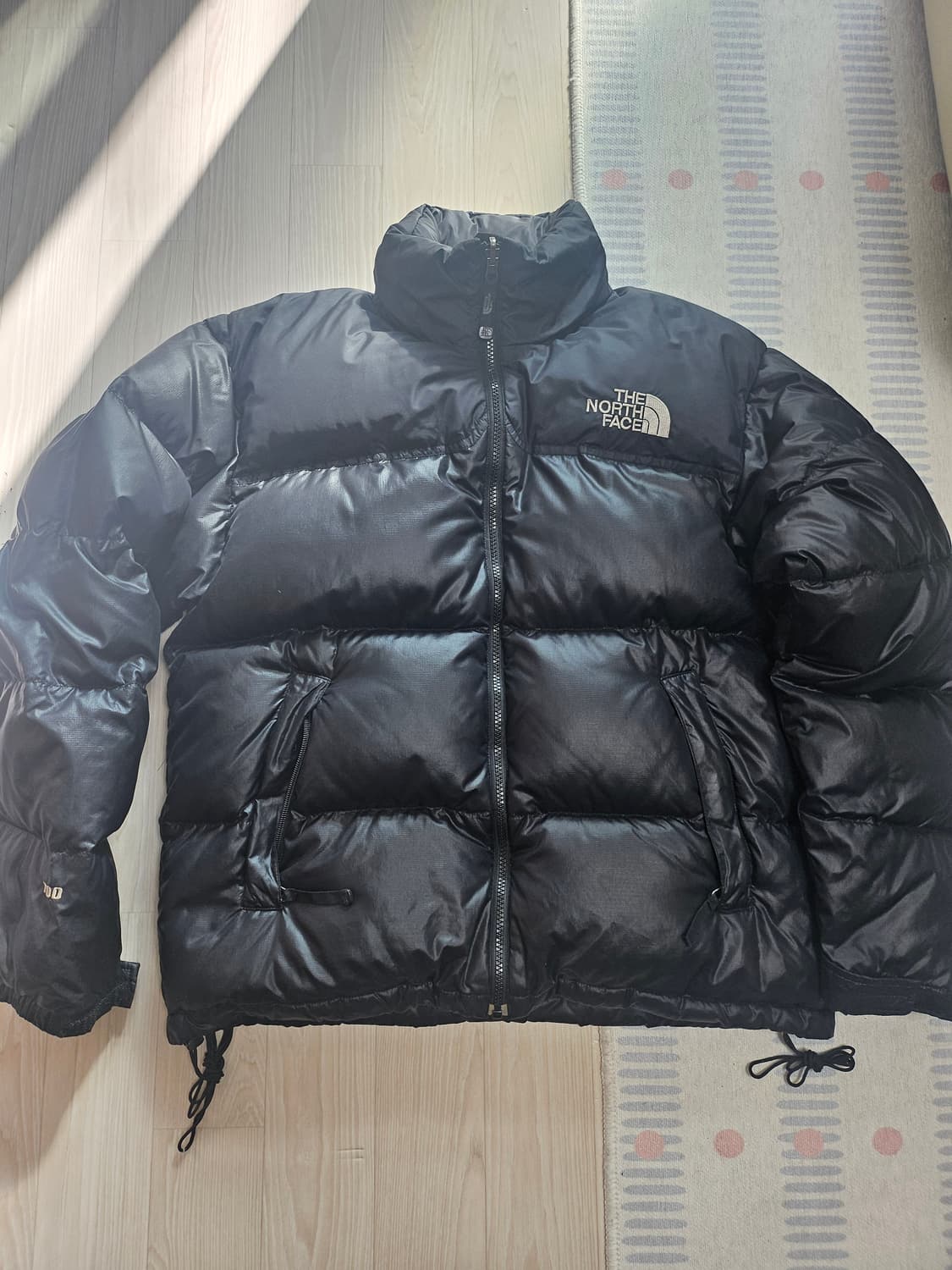 노스페이스 700 눕시패딩 블랙 상품이미지1