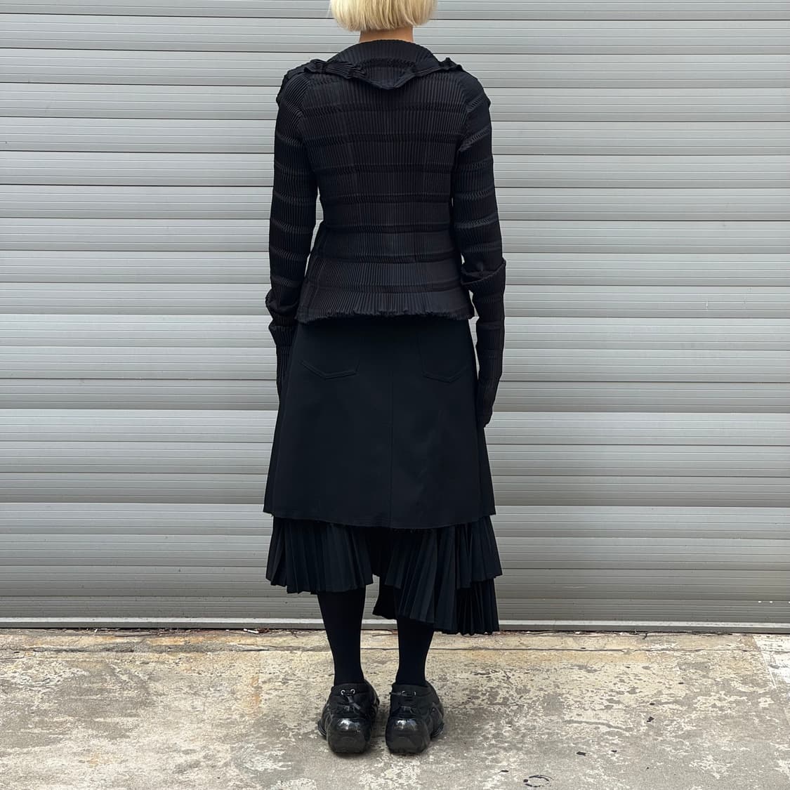 Long-sleeved asymmetrical top  상품이미지9