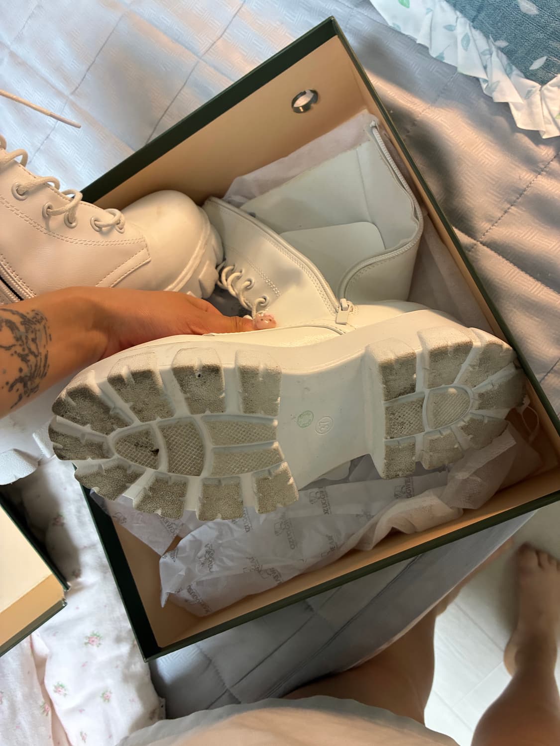 지그재그 에이블리 통굽 워커 화이트 235 상품이미지6