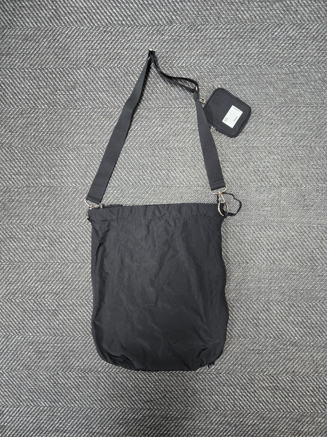 페넥 블랙 슬링백 + 미니 파우치 세트 크로스백 상품이미지3