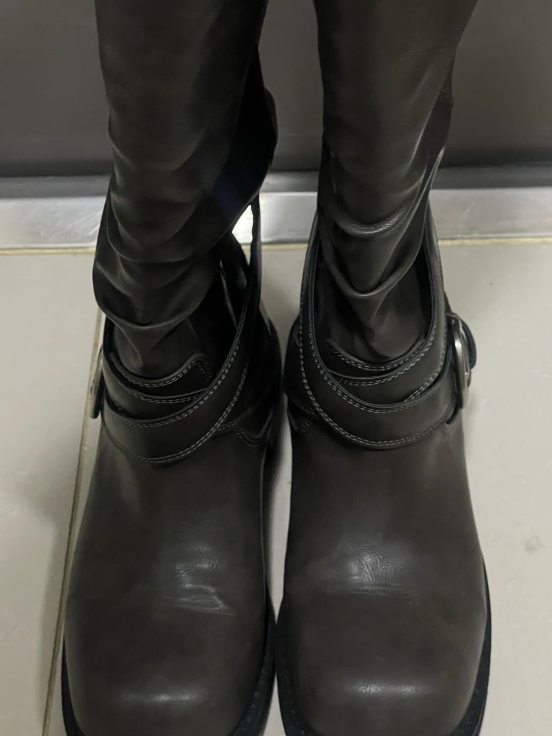 KHIHO 기호 레이븐 폴더블 버클 부츠 상품이미지2