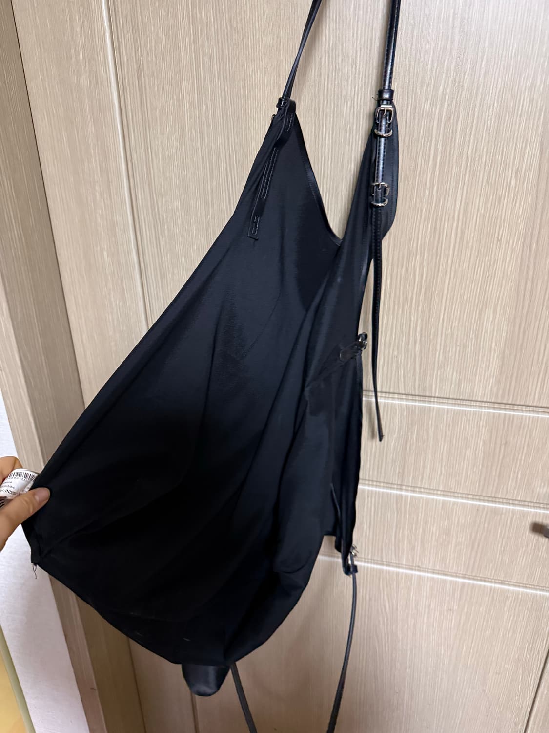 자라 블랙 새틴 토트백 상품이미지6