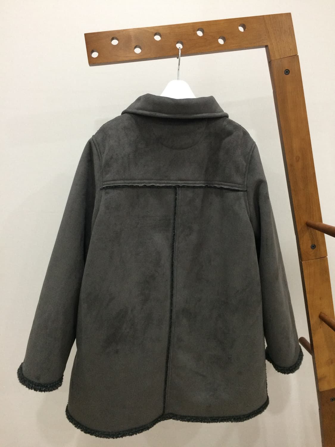 코이세이오 라운드 칼라 스웨이드 재킷 차콜 상품이미지2