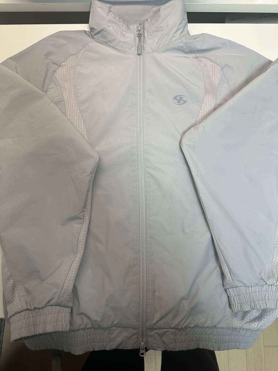 산산기어 25ss 트랙자켓 2사이즈 팝니다 상품이미지2