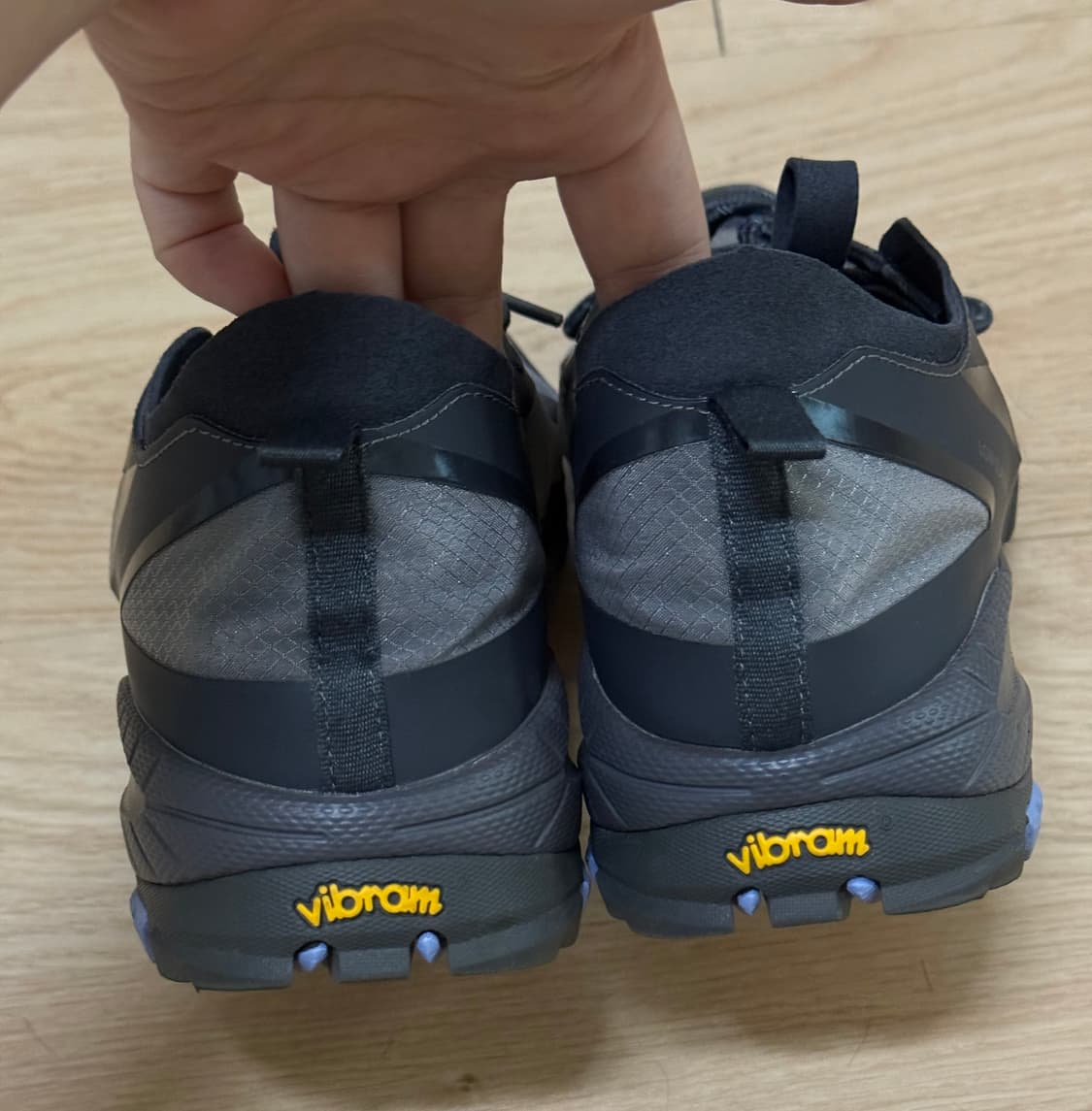 로우클래식 비브람 스니커즈 250 차콜 상품이미지3