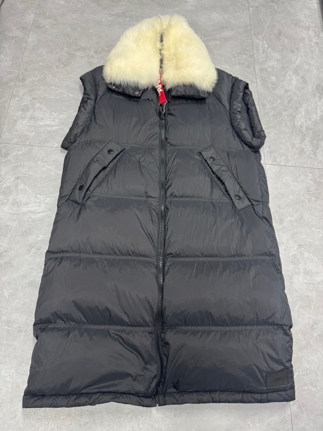 이브살로몬 21FW  상품이미지1