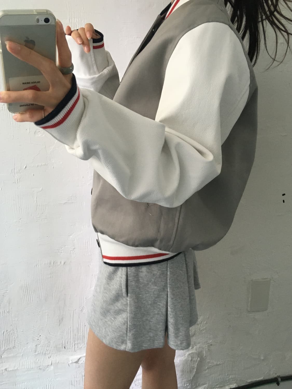 Thom Browne 톰브라운 그레이 레더 바시티 자켓 상품이미지3