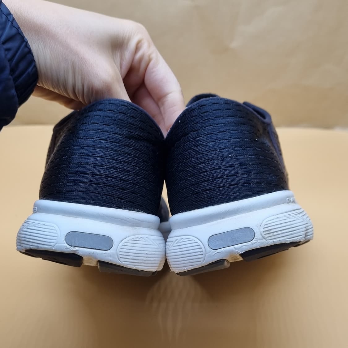 언더아머 차지드 스피드폼 남성런닝화290 상품이미지4