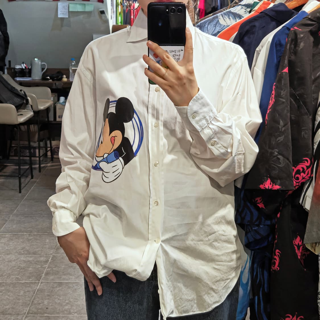 [NO.9] 피아텔리 미키마우스 그래픽 긴팔 화이트 셔츠 상품이미지1