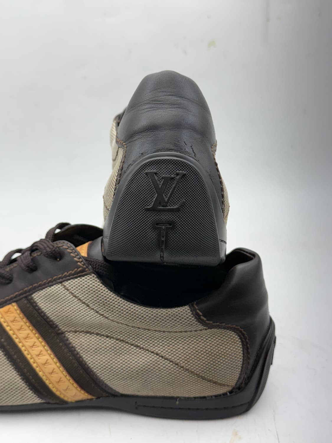 정품)루이비통 스니커즈270 상품이미지7
