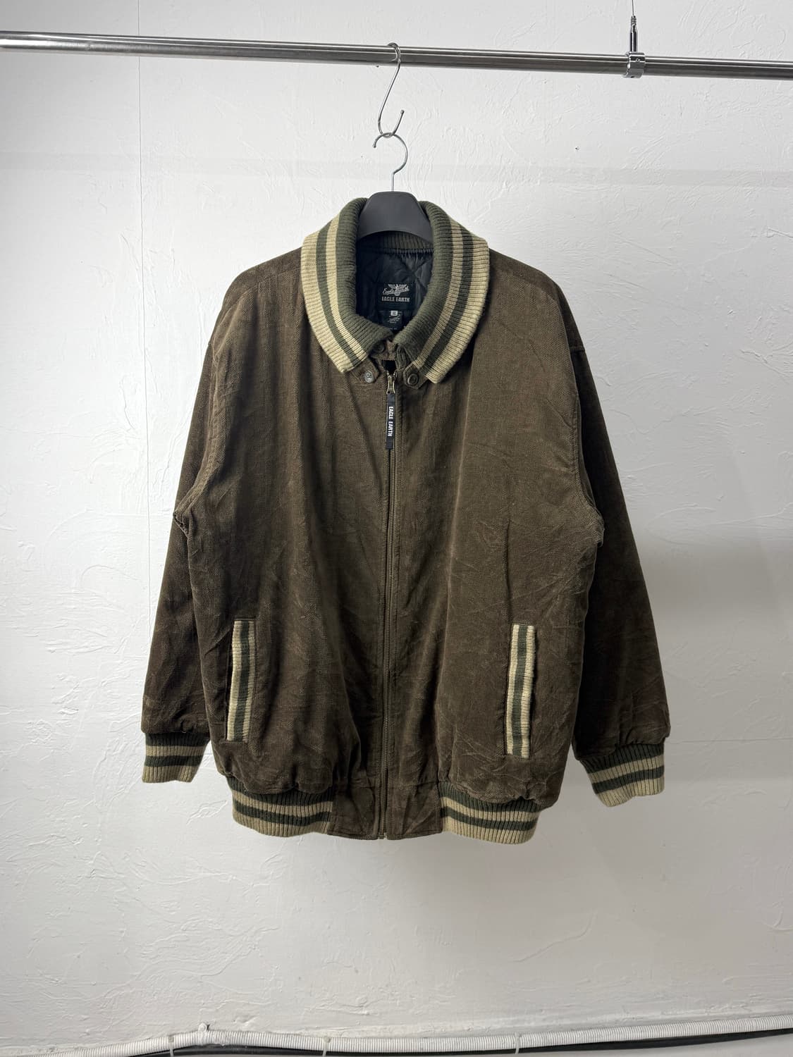 Eagle Earth 봄버 자켓 상품이미지1