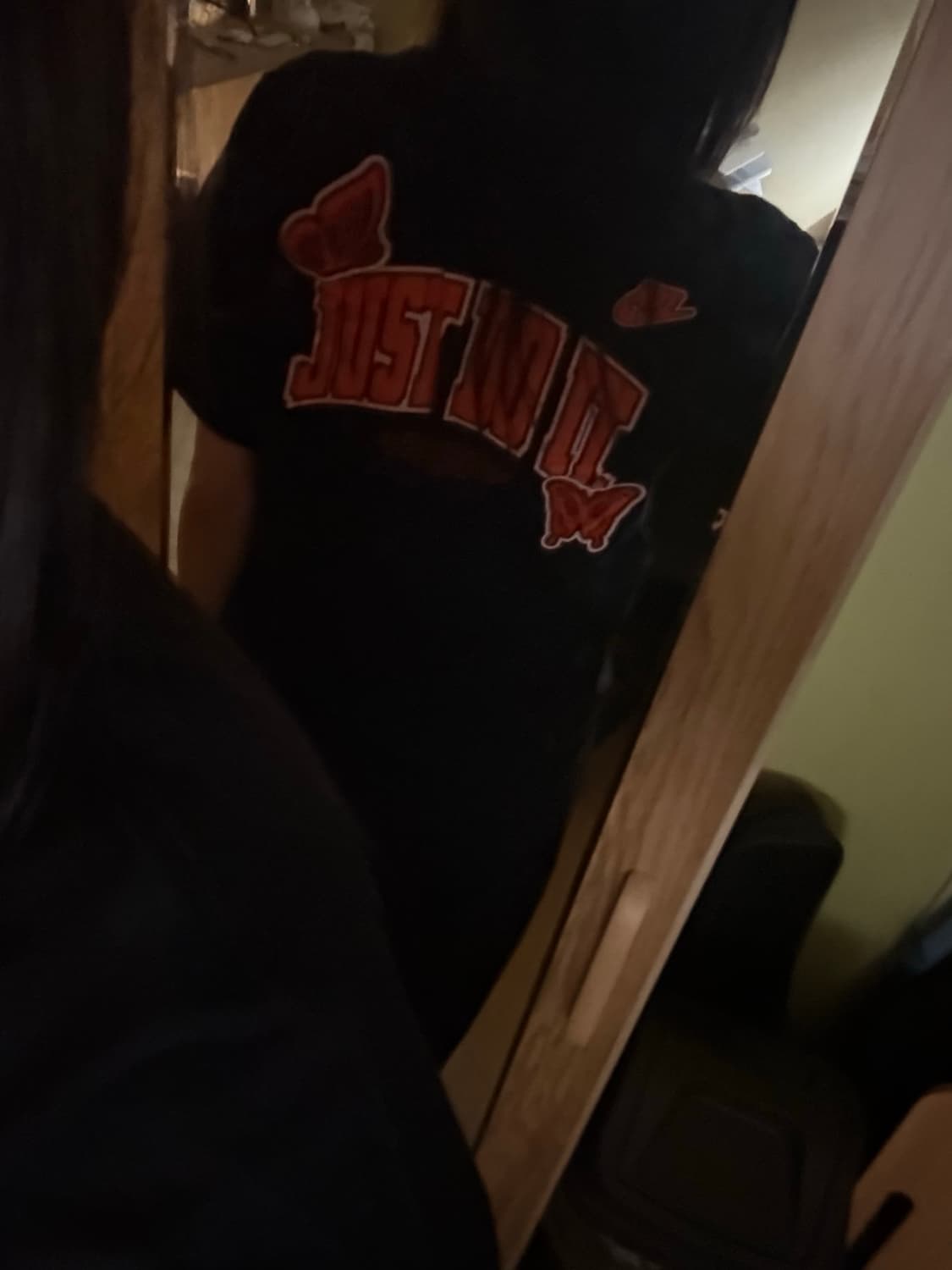 나이키 자수나비 반팔티 상품이미지2