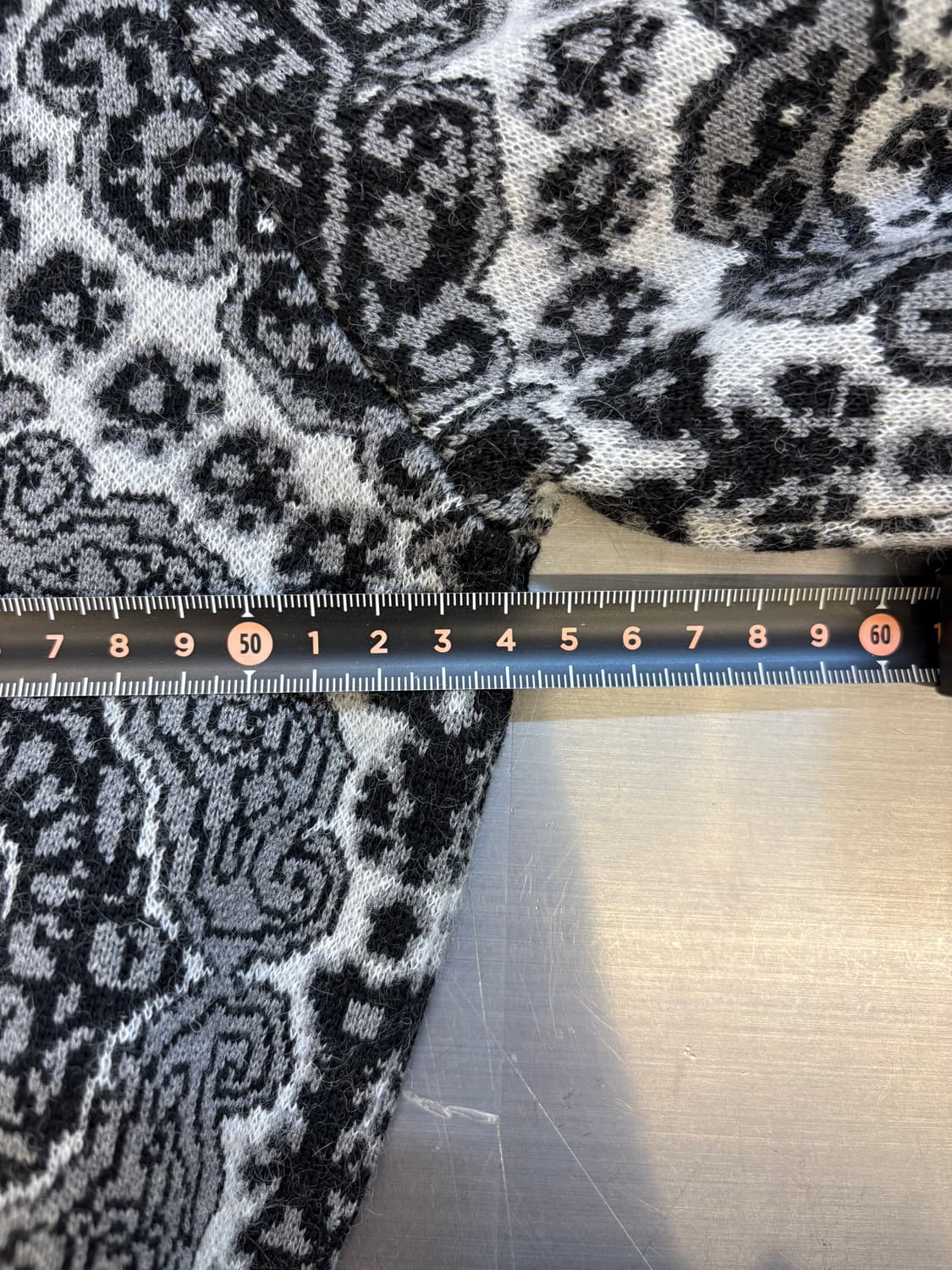 디올 자카드 패턴 니트 상품이미지6