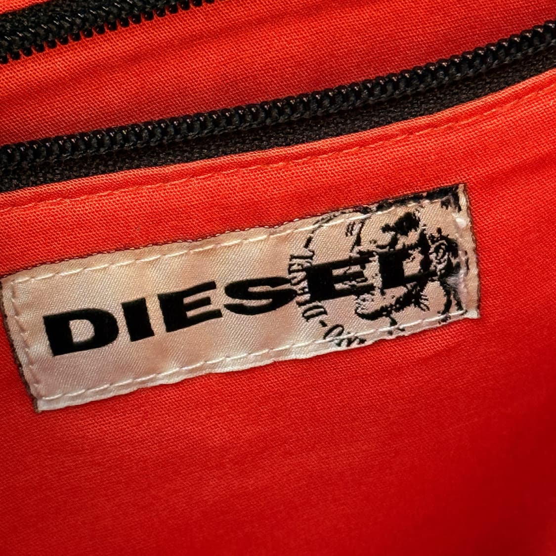 디젤 레더 블루 크로스백 로고 심플 상품이미지5