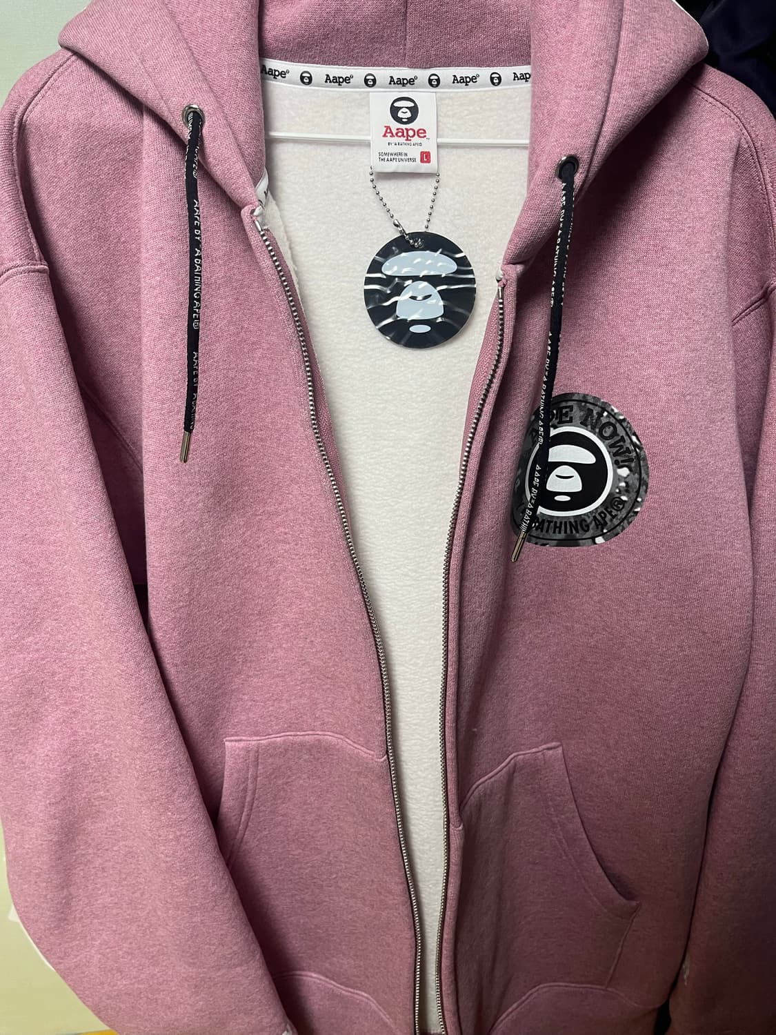 에이프 로고 프린트 후드집업 핑크 상품이미지2