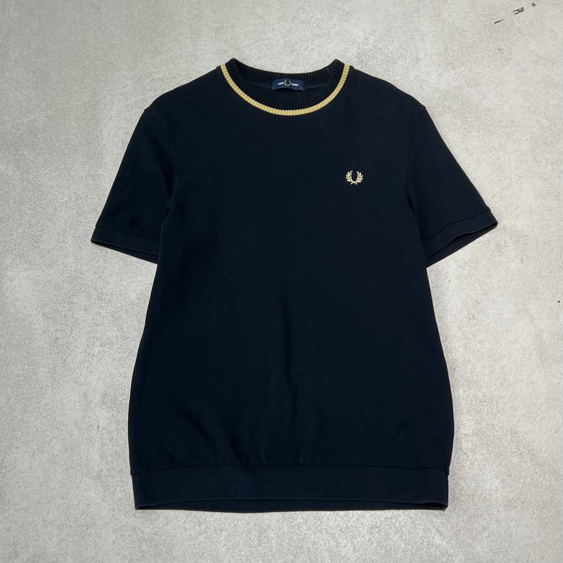 프레드페리 로고 자수 반팔티 s10564 상품이미지1