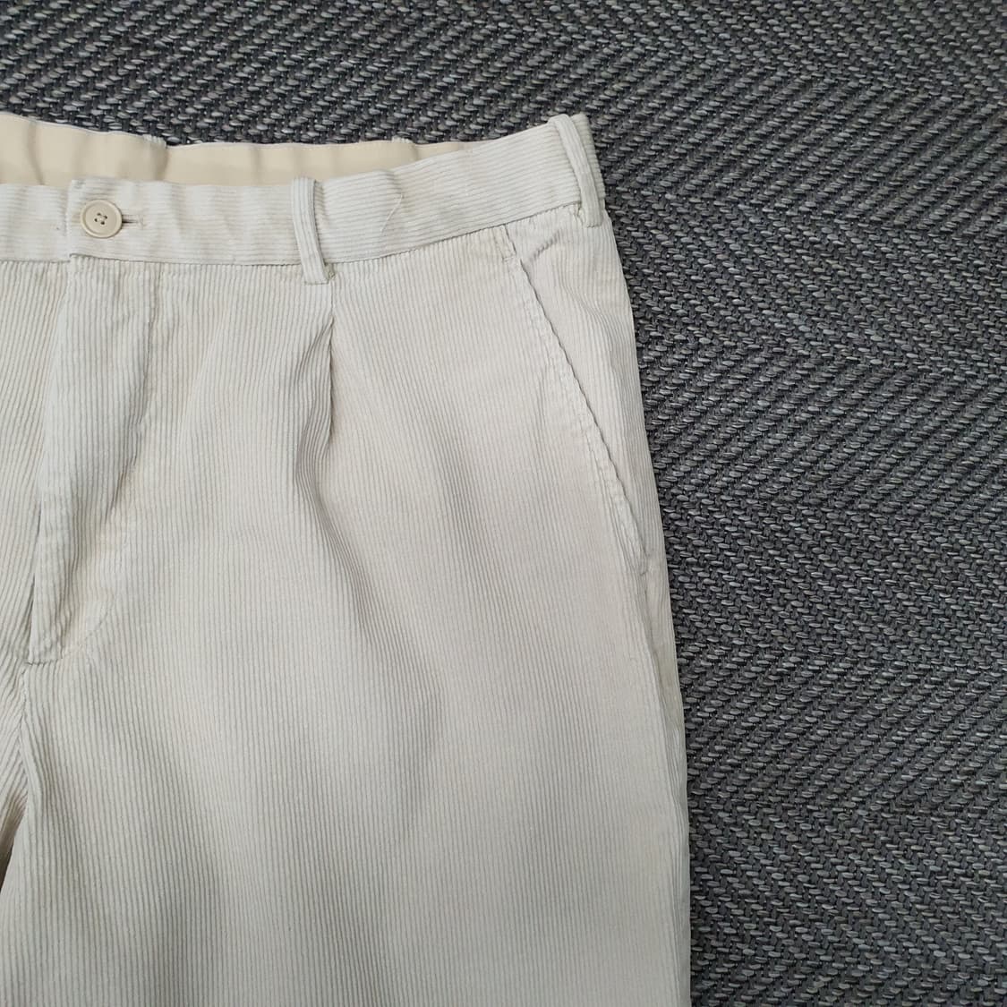 유니클로 골덴 스판 면바지 남자36~37 상품이미지3