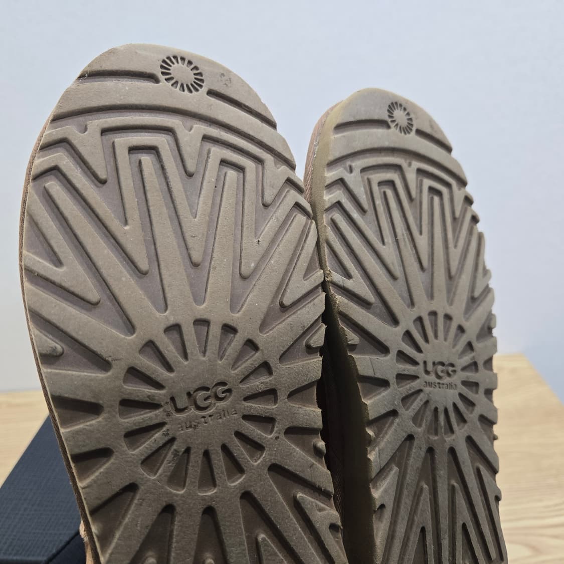 230 어그 UGG 클래식 미니 체스트넛 하자 상품이미지8