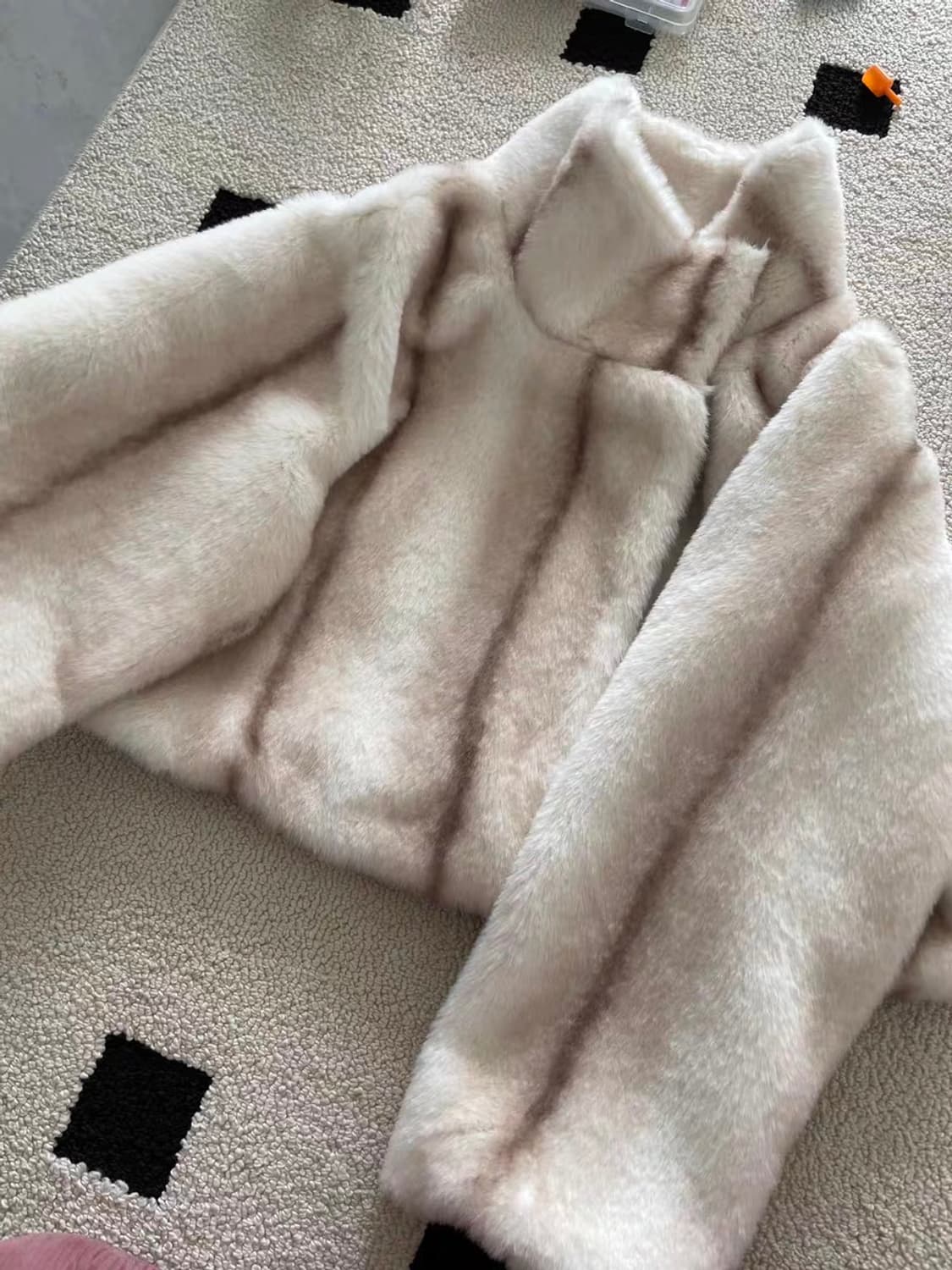 스윔시티 래지나 퍼자켓 아이보리 Regina fur crumble 상품이미지5