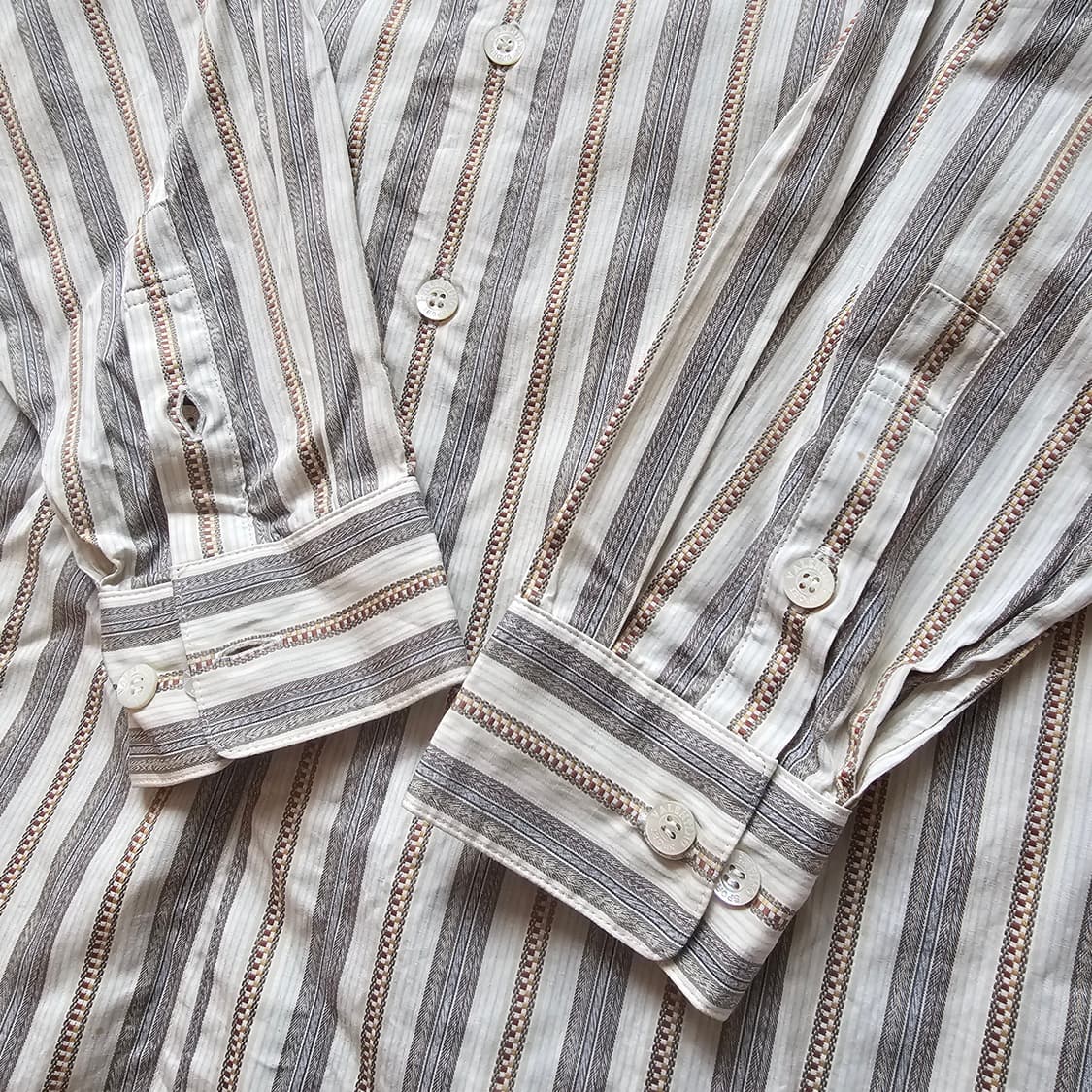 48) 발렌티노 패턴 문양 긴팔 셔츠 일본제작 M~L 100~105 상품이미지6