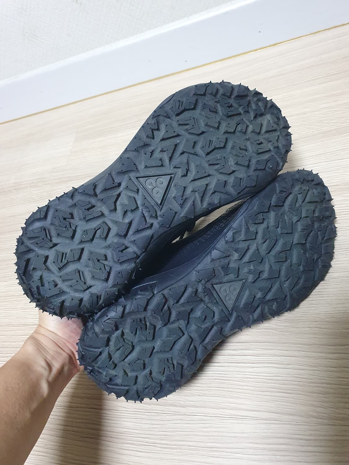 나이키 마운틴플라이2 로우 블랙 265 상품이미지7