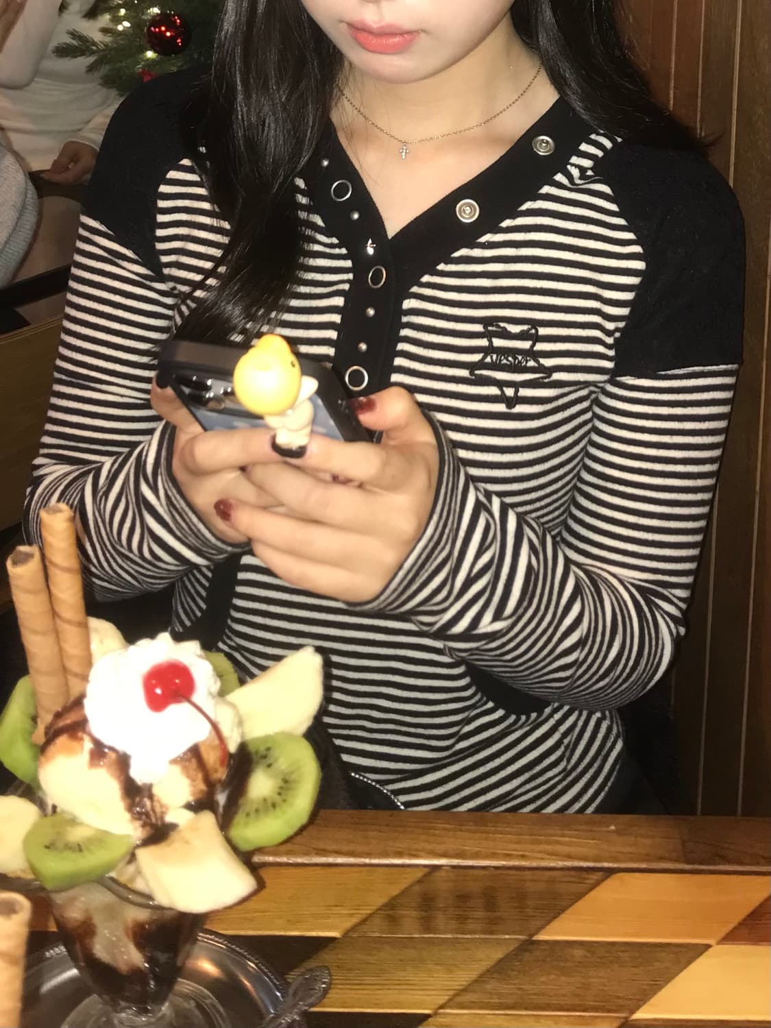 일리고 스트라이프 레이스 배색 후드 블랙 아이보리 상품이미지2