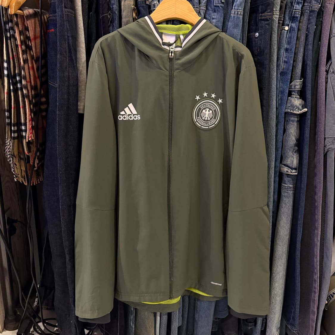 아디다스 독일 카키 바람막이 상품이미지2