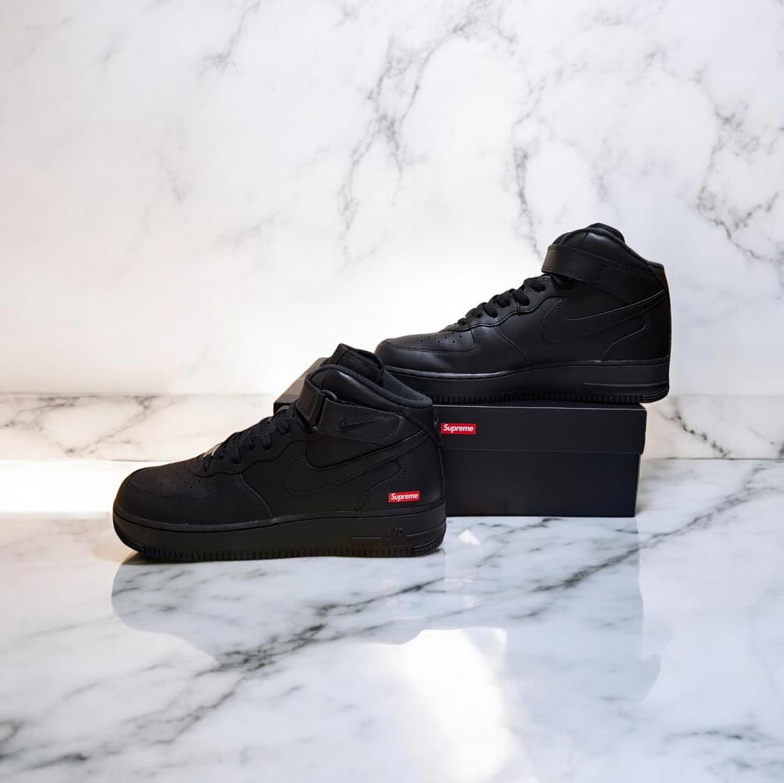 나이키 슈프림 에어포스 미드 블랙 270 상품이미지2