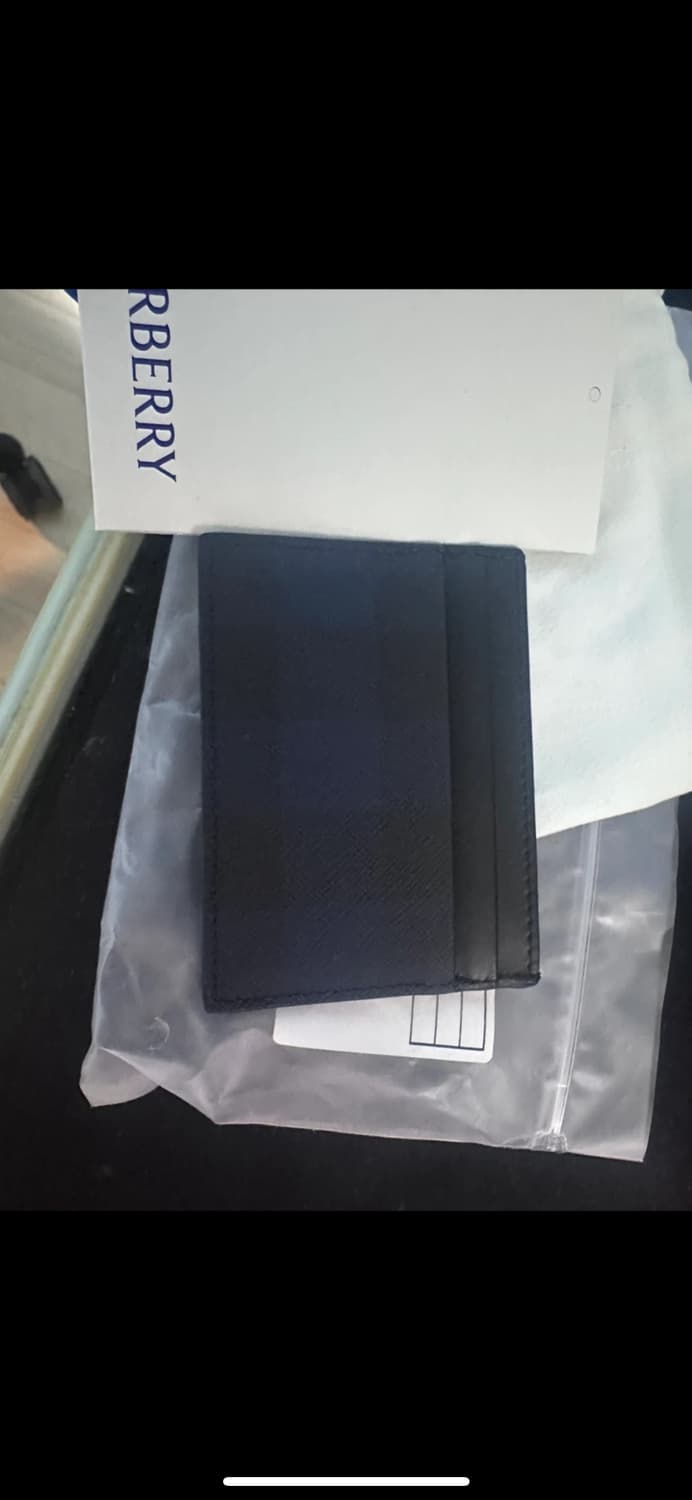 버버리 체크 카드 홀더 네이비 팝니다 상품이미지4