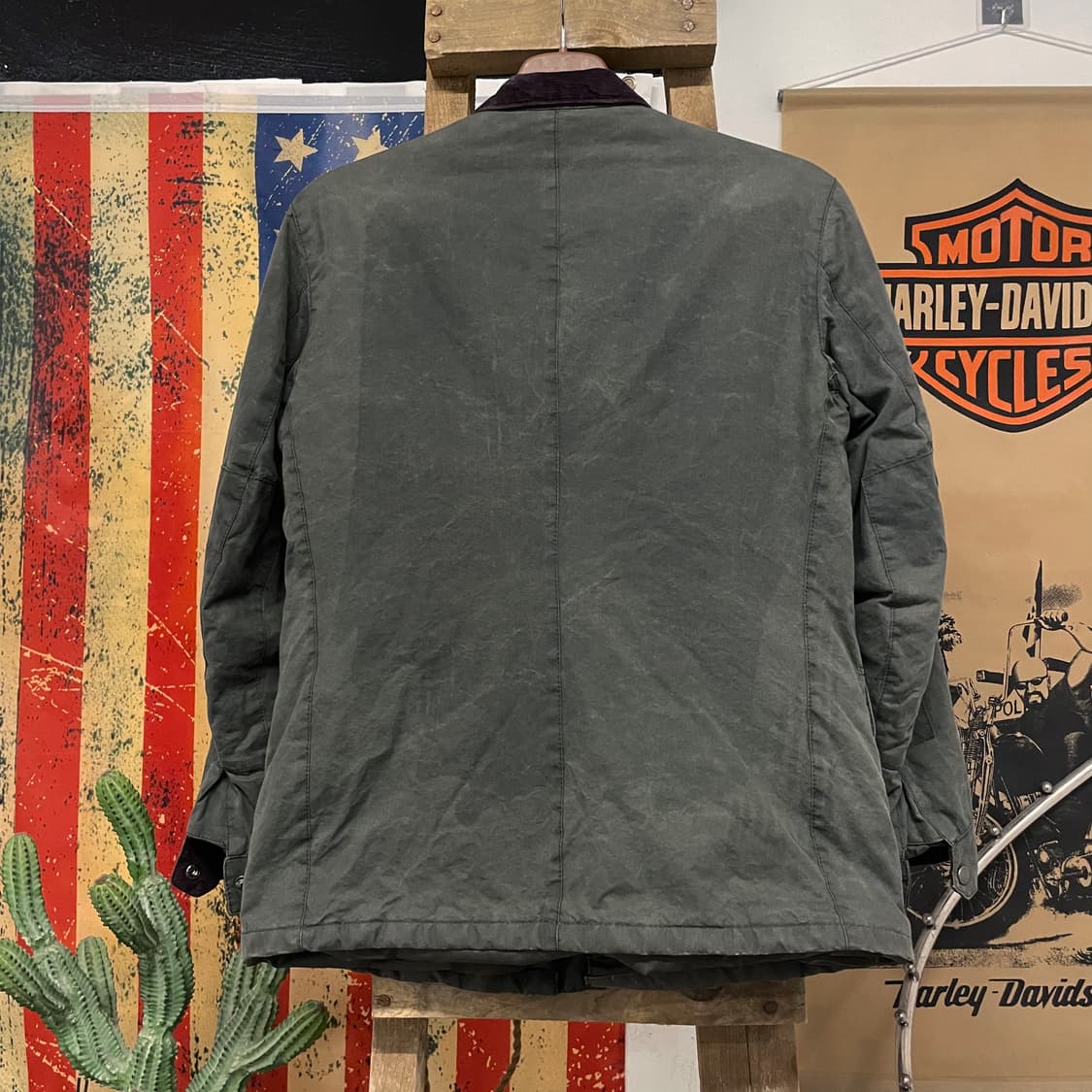 바버 인터네셔널 듀크 왁스 모터 사이클 자켓 비데일 뷰포트 상품이미지2