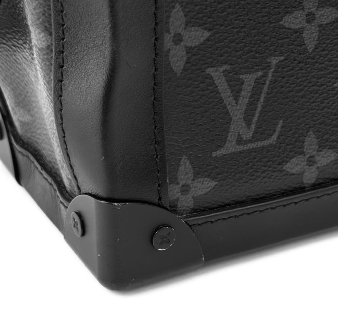 LV 루이비통 이클립스 모노그램 소프트 트렁크 크로스백 메신저백 블랙 상품이미지7