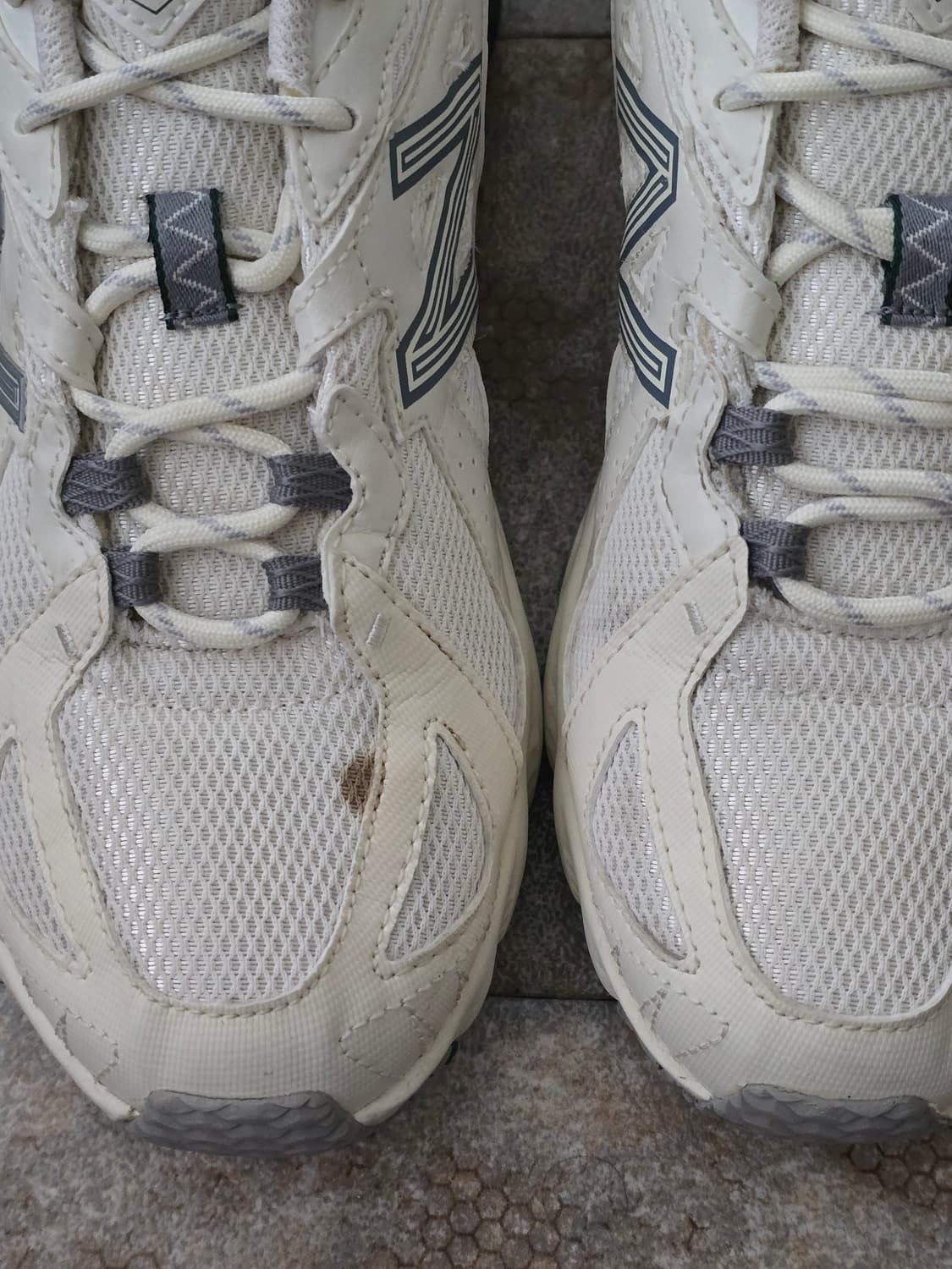 (250)뉴발란스 610 앙고라 화이트 상품이미지3