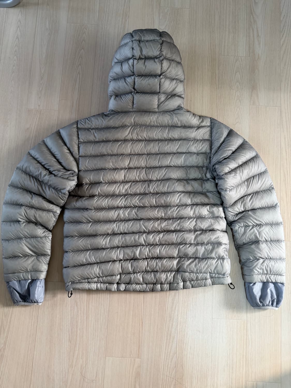 산산기어 서픽스 푸퍼 그레이  24FW 1size 상품이미지3