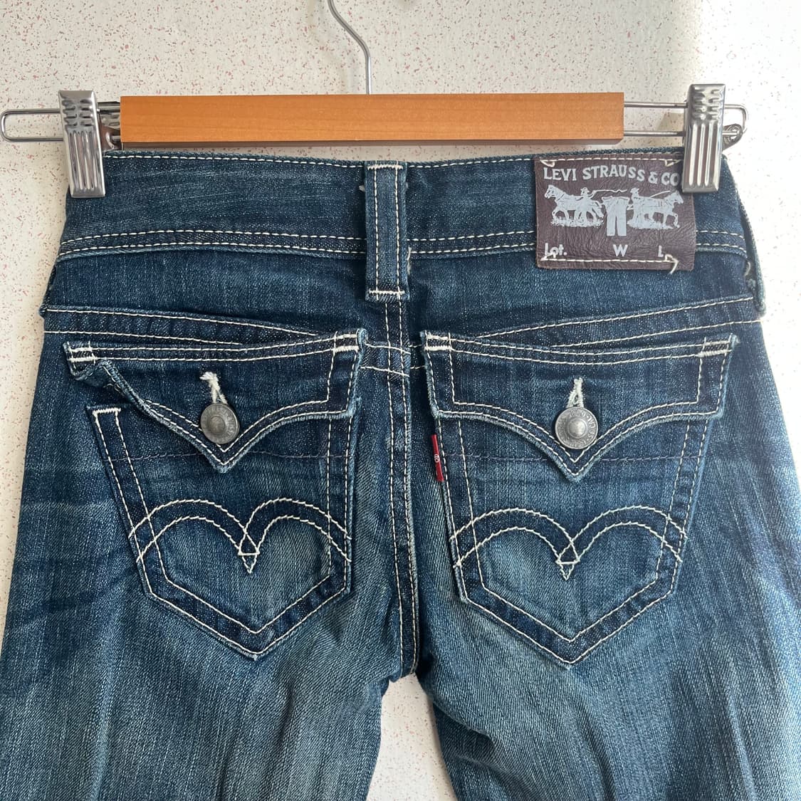 리바이스 로우라이즈 세미 부츠컷 팬츠 상품이미지1