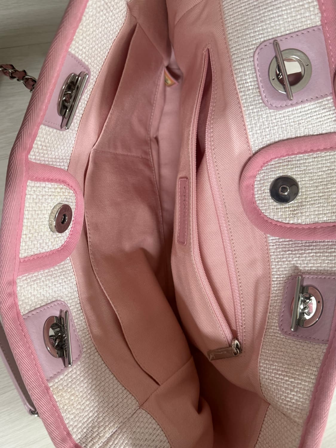 샤넬 도빌백 연핑크 상품이미지3