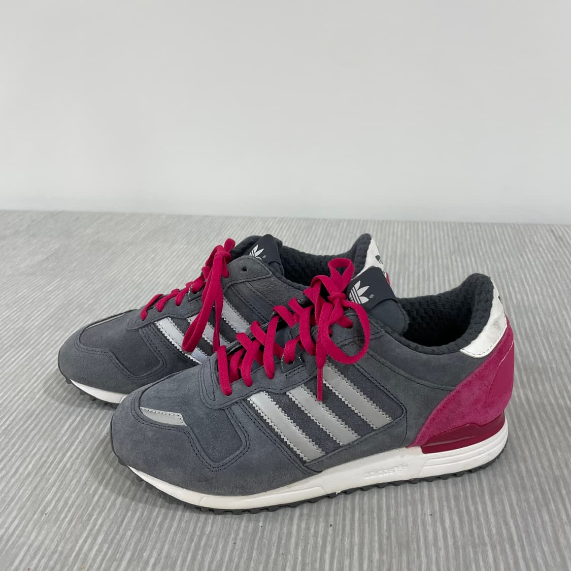 491) 아디다스 ZX 700 운동화 240mm 상품이미지6