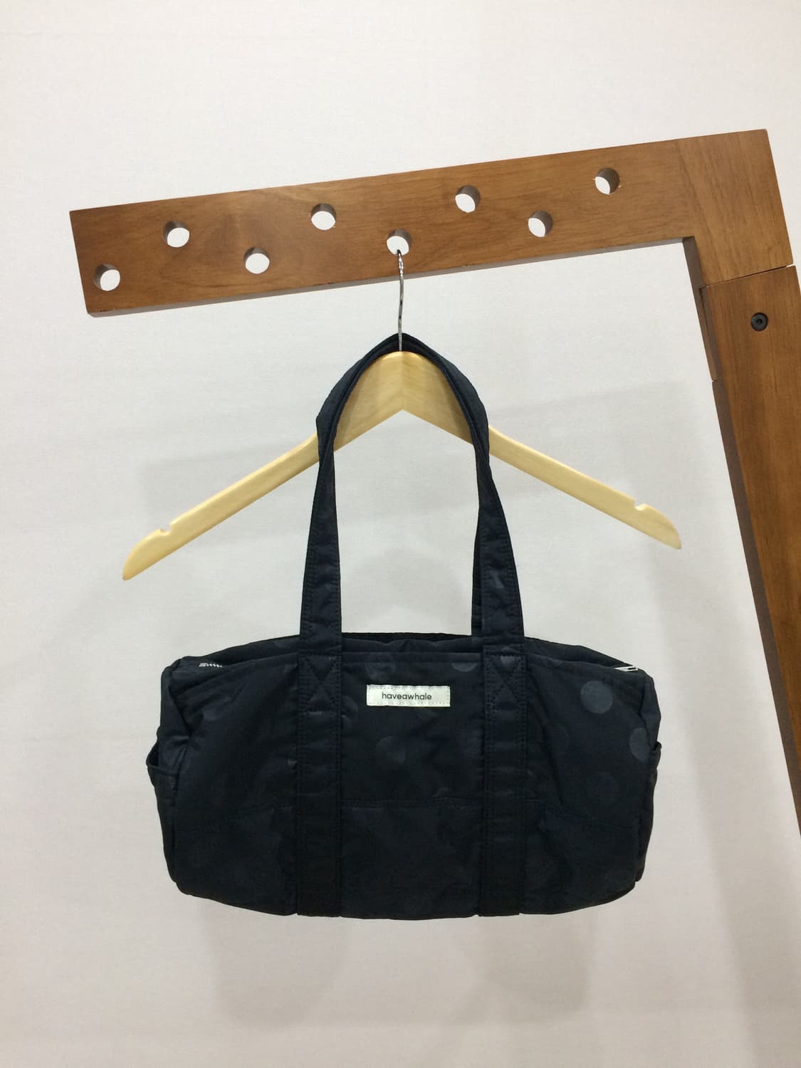 해브어웨일 도트 더플백 네이비 상품이미지2