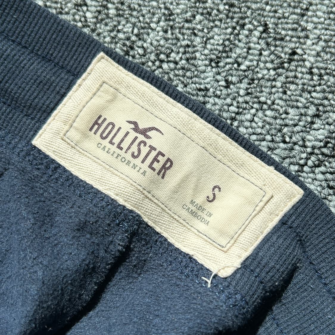 홀리스터 로우라이즈 네이비 부츠컷 트레이닝 팬츠 상품이미지4