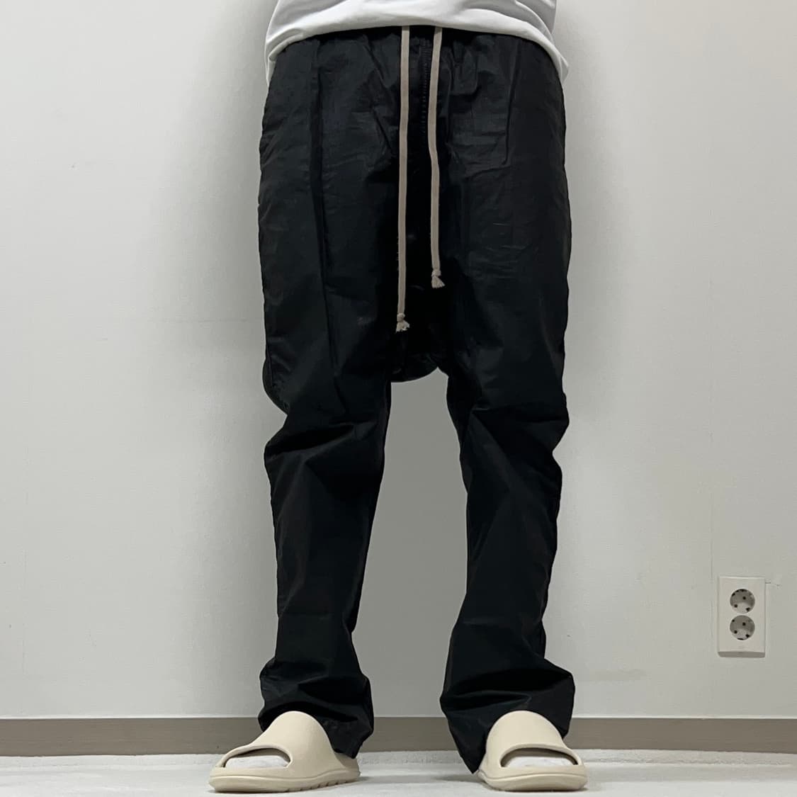 릭오웬스 15SS 다크쉐도우 드로우스트링 코팅 배기 팬츠 상품이미지1