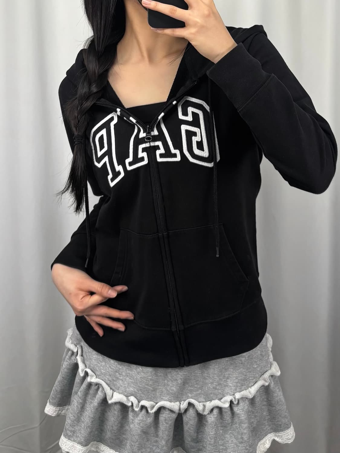 갭 블랙 빅로고 후드집업 상품이미지1