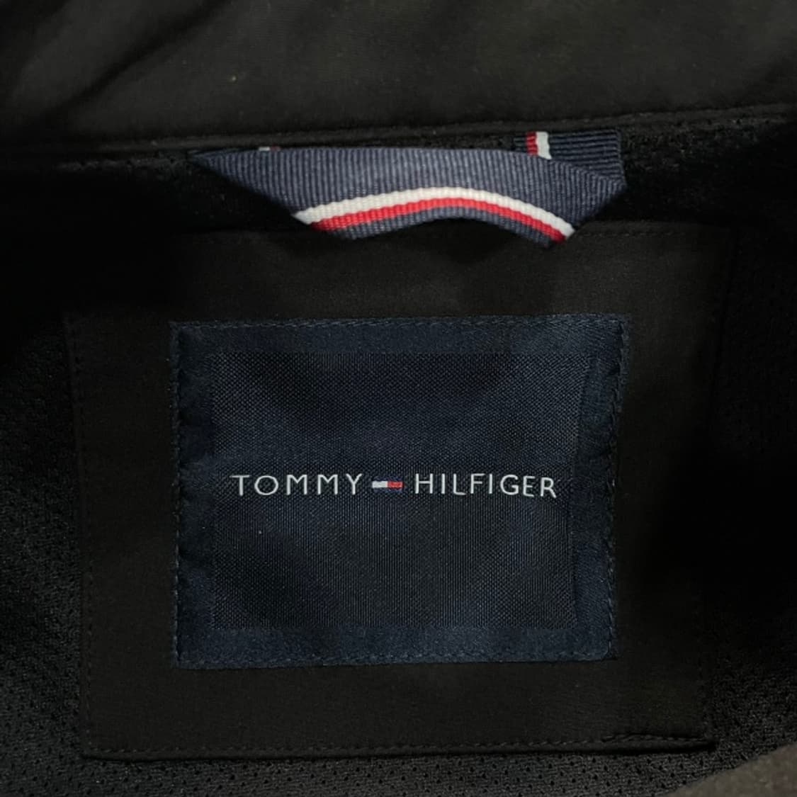 105 타미힐피거 폴리쉘 자켓  상품이미지3