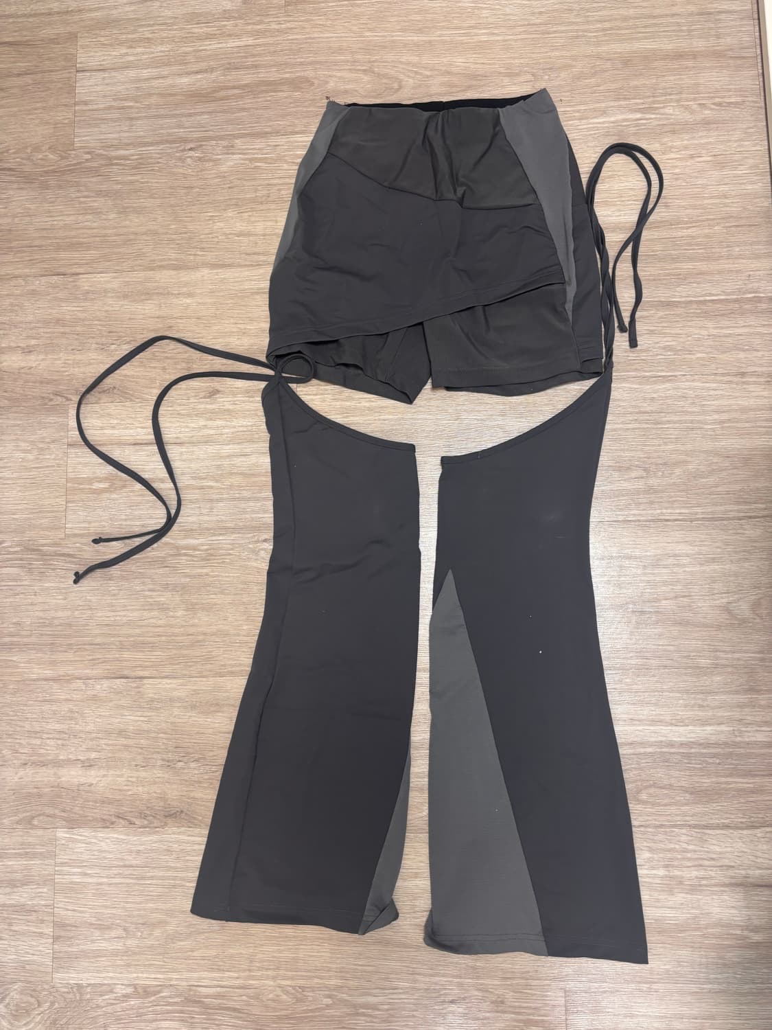 오호스 OJOS Detachable Strap Skirt Shorts 상품이미지1