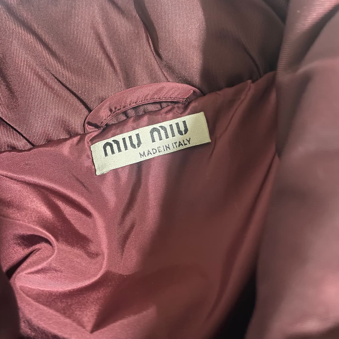 38) 미우미우 버건디 다운 숏 패딩 점퍼 자켓 상품이미지4