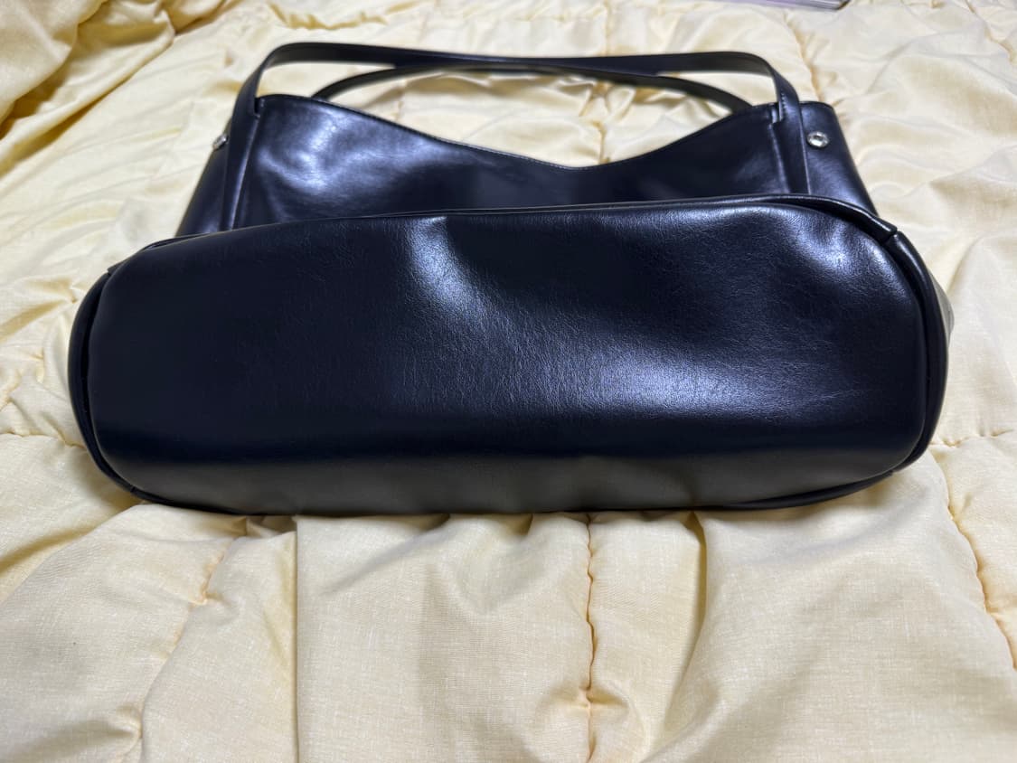 파인드카푸어 모노 버킷백 32 블랙 상품이미지2