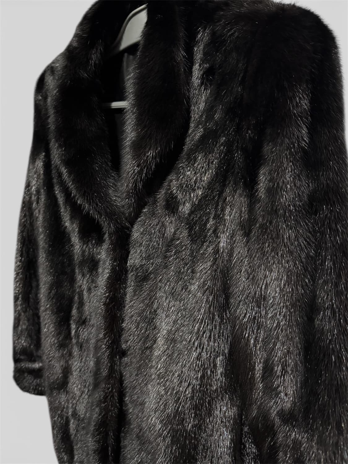 사가밍크 블랙 하프 밍크 코트 (드라이완료) 상품이미지2